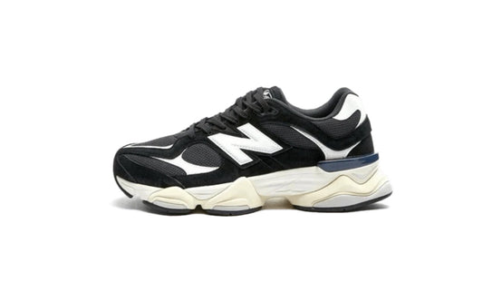 NB9060 - Black and White