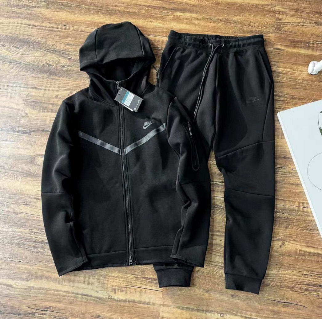 Ensemble de survêtement Tech Fleece